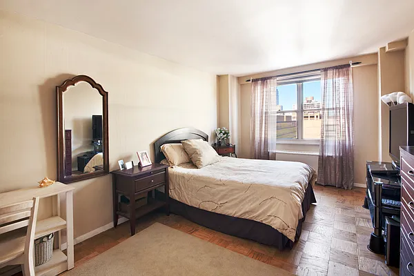 Sold by Halstead Real Estate | media 14