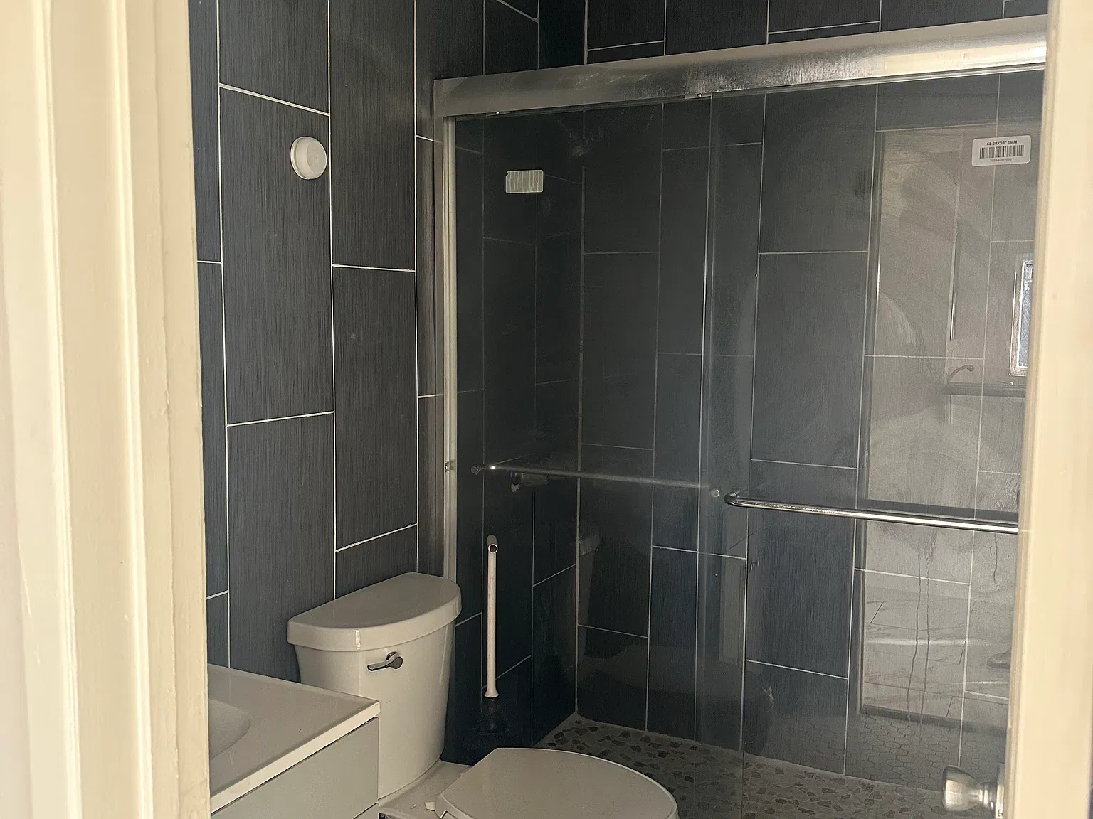 3 bed, 1150 sqft, $3,100 — Photo 4