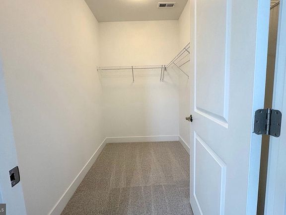 4th image of 74 Valerian Loop #1
