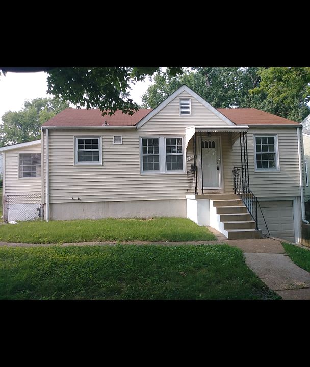 1st image of 7037 Greenhaven Dr