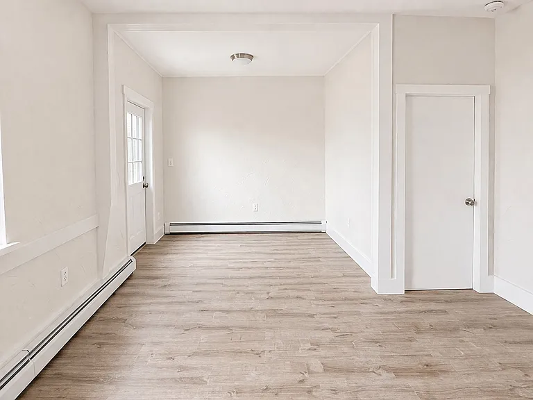 11 Park St #3 — Photo 3