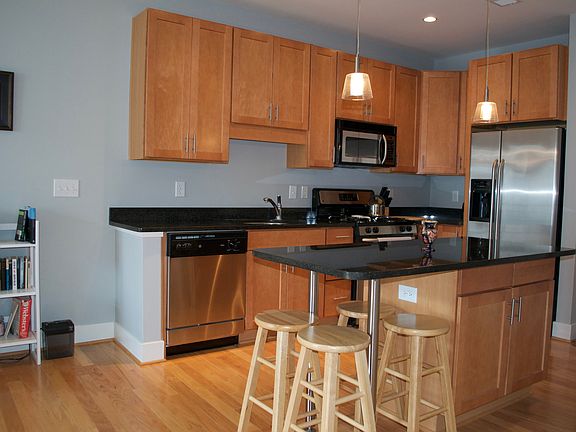 3rd image of 1800 Wilson Blvd #323