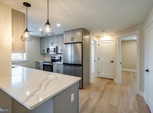 530 Washington Ave APT 1, Phoenixville, PA 19460