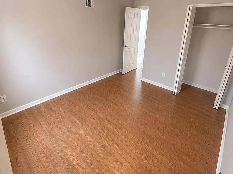 1536 Salerno Dr — Photo 7