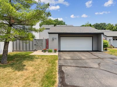 2827 Monte Vis, Brighton, MI, 48114