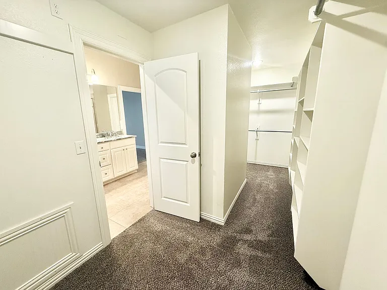 7326 Harpers Ridge Ln — Photo 11