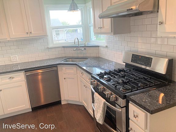 4th image of 225 E Bencamp St