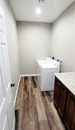 2nd image of 145 Canterberry St #D