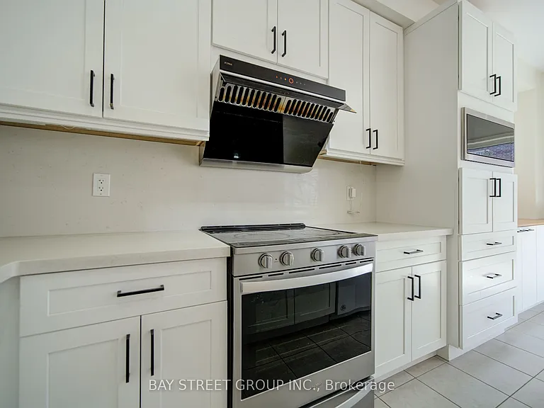 114 Ness Dr — Photo 8