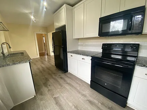Tacoma Street Apartments Photo 1