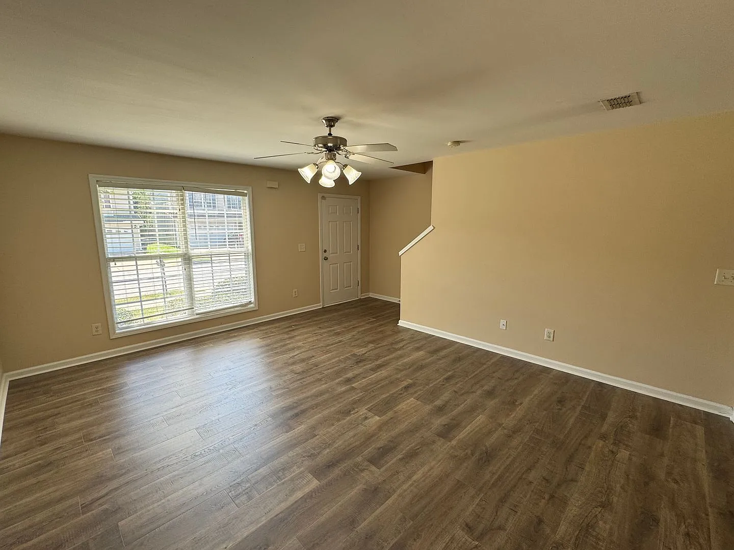 Nice 3 bedroom house w/garage in Priest Lake area — Photo 3