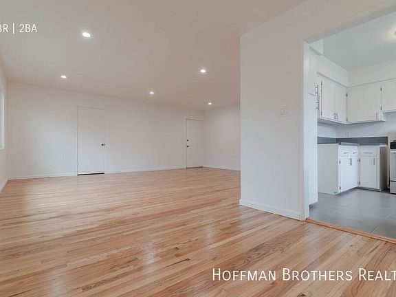2nd image of 1526 S Sherbourne Dr #1A