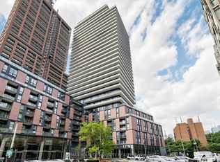 35 Parliament St #2504, Toronto, ON M5A 4R2