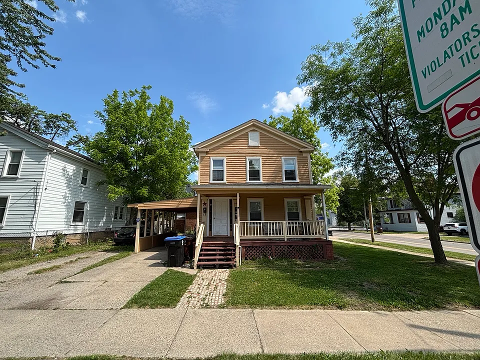 506 Emmet St #1