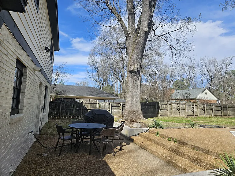 2674 Breenwood Ln — Photo 29