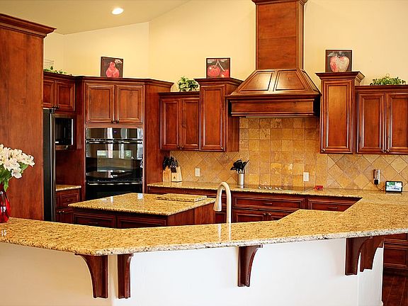 4th image of 90 Pelican Dr