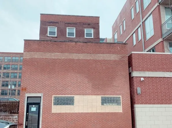 1227 W Jackson Blvd, Chicago, IL 60607