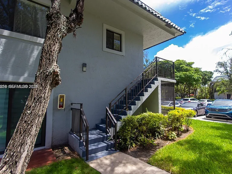 16561 Blatt Blvd #201 — Photo 31