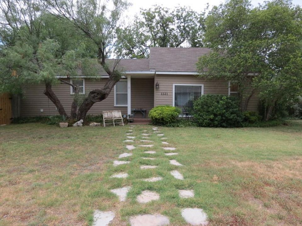 1st image of 1521 W Avenue L