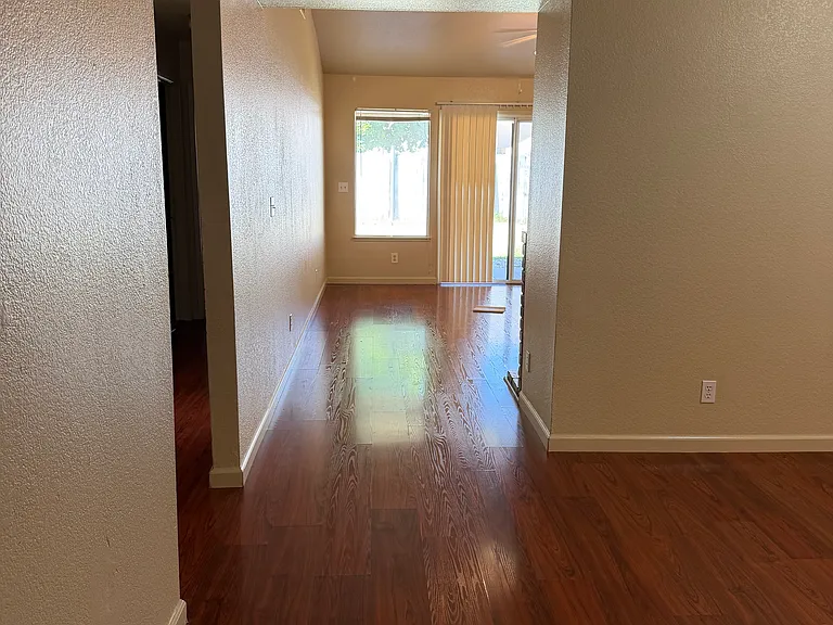 1603 Wildflower Cir — Photo 6