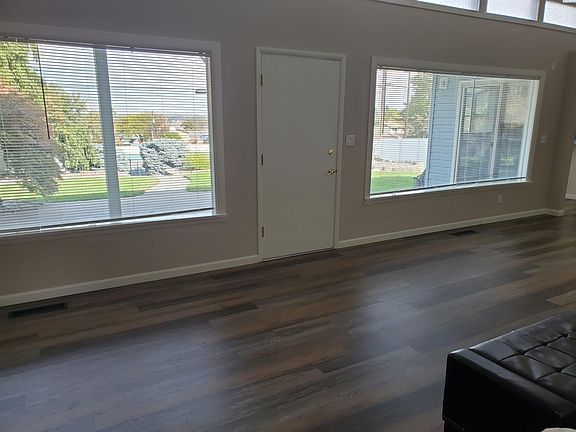 3rd image of 6802 W Willamette Ave