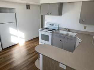 1402 E Divide Ave #1/2, Bismarck, ND 58501