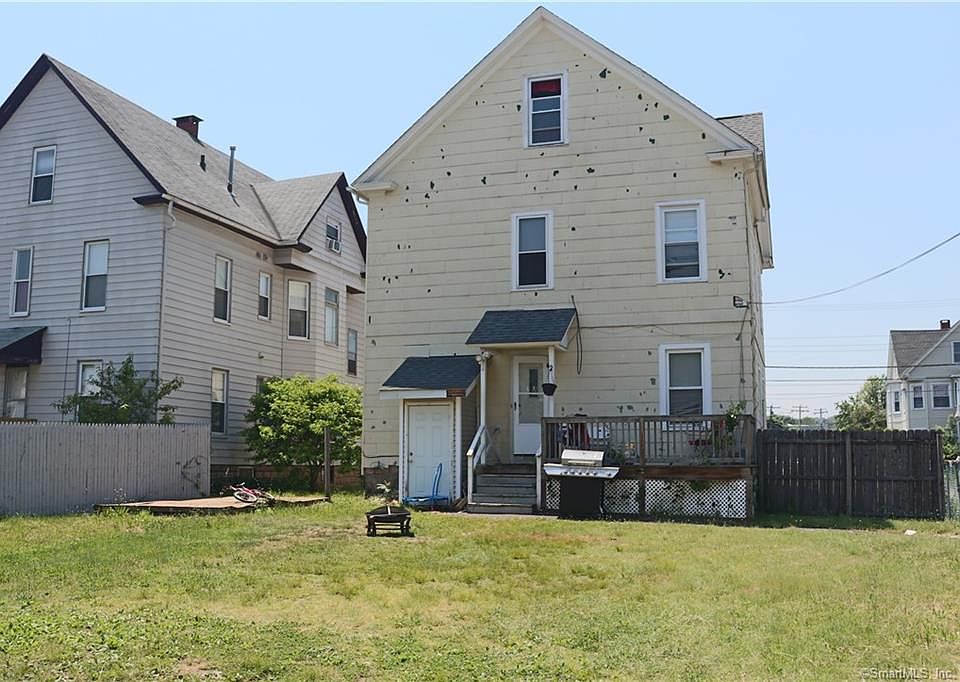 2nd image of 203 Washington Ave