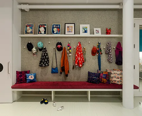 Sold by Compass | media 21