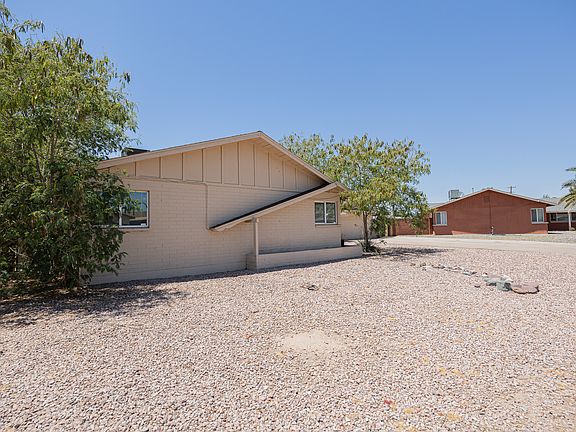 3rd image of 5018 N 64th Ln