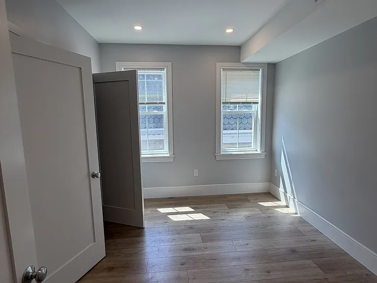 124 Kenrick St #1 — Photo 7