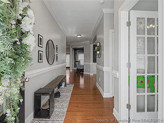 4th image of 84 Torrington Rdg