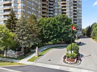 610 Bullock Dr #701, Markham, ON L3R0G1