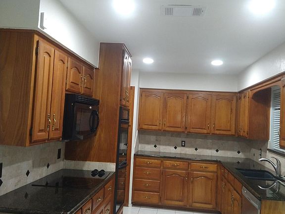 5th image of 2100 Arlena Dr
