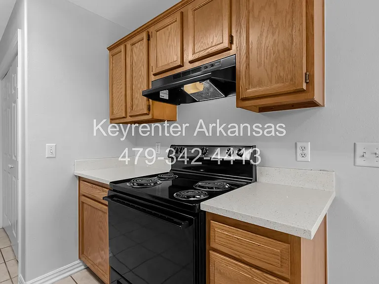 3805 SW Carriageway Ave — Photo 12