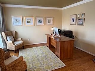 3rd image of 3932 Parkridge Ct