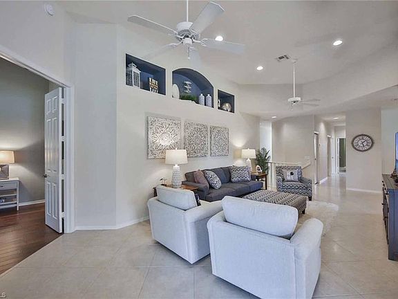 4th image of 26973 Montego Pointe Ct Unit 201