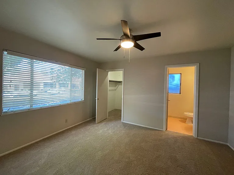 5488 Carlson Dr #&-5492 — Photo 12