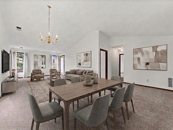 4th image of 208 Chesterfield Ct Unit B