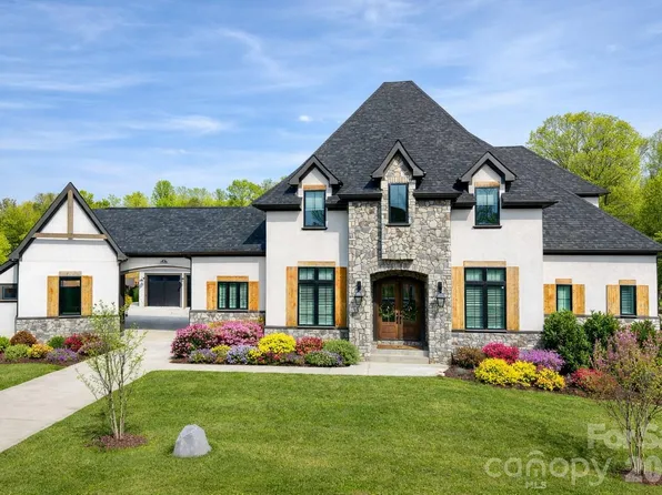 117 Hunts Landing Dr, Mooresville, NC 28117