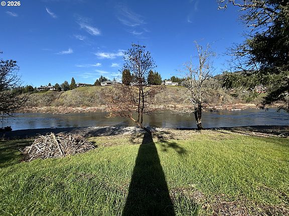 3rd image of 5383 Sunshine Rd