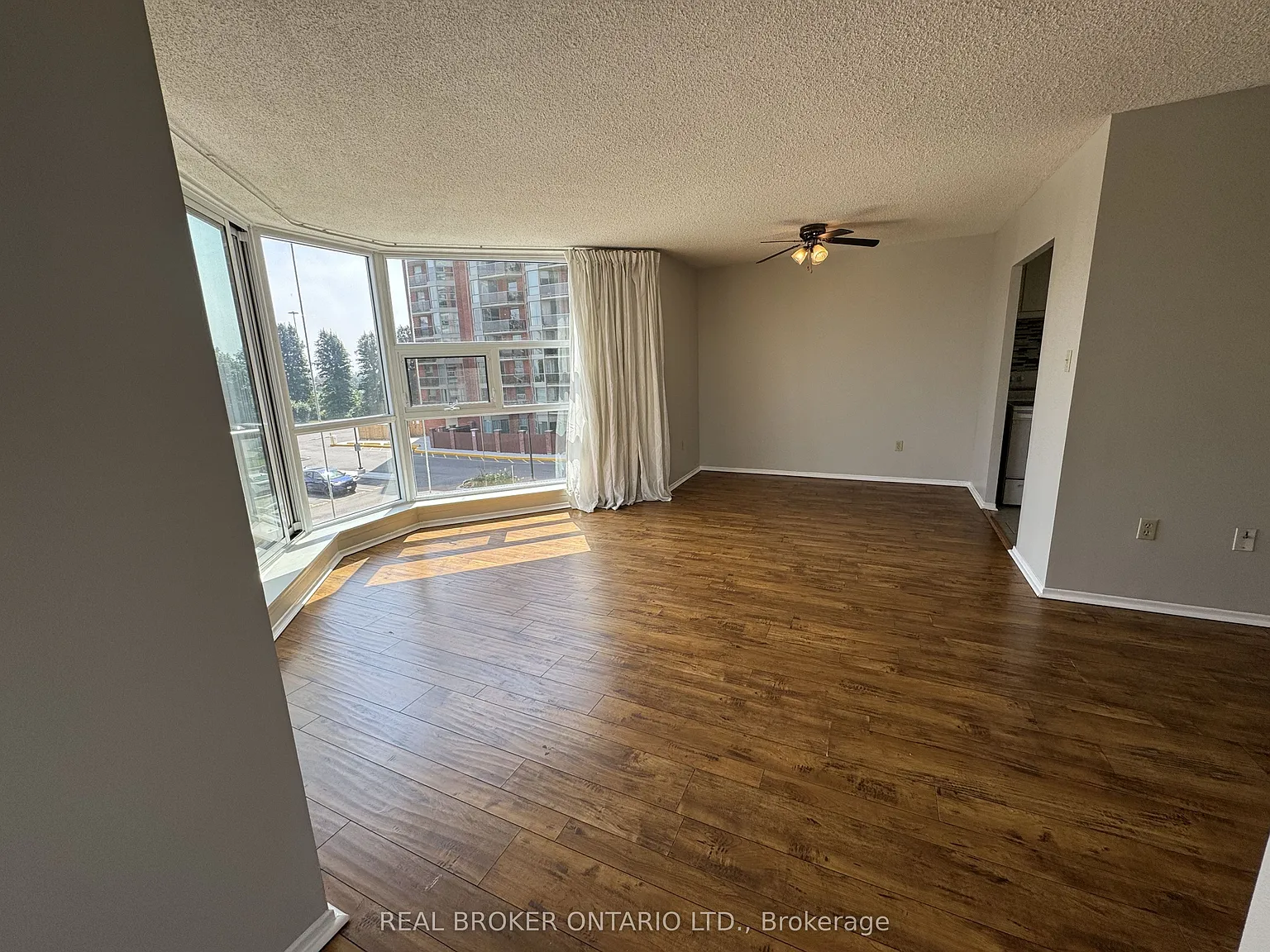2 bed, $2,250 — Photo 3