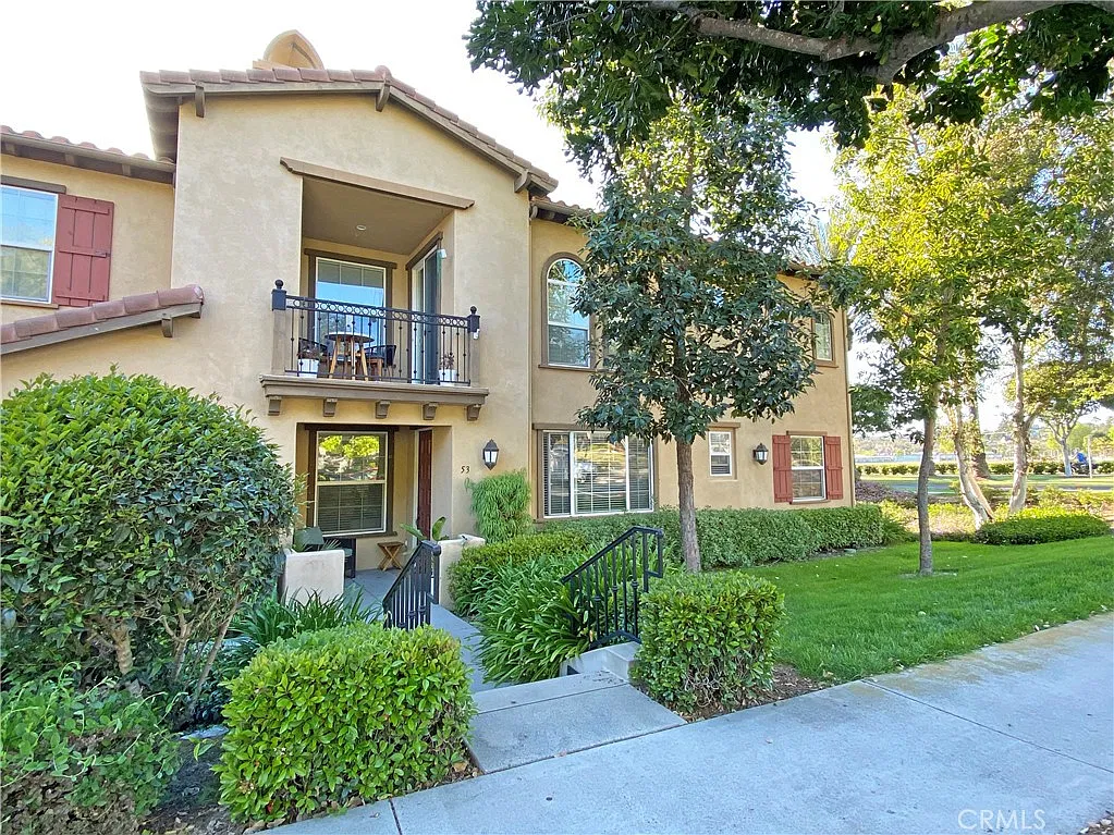 2 bed, 1102 sqft, $3,500 — Photo 3