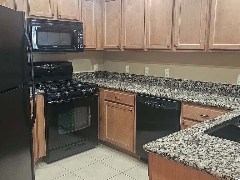 1100 Deodora Ln #206 — Photo 2