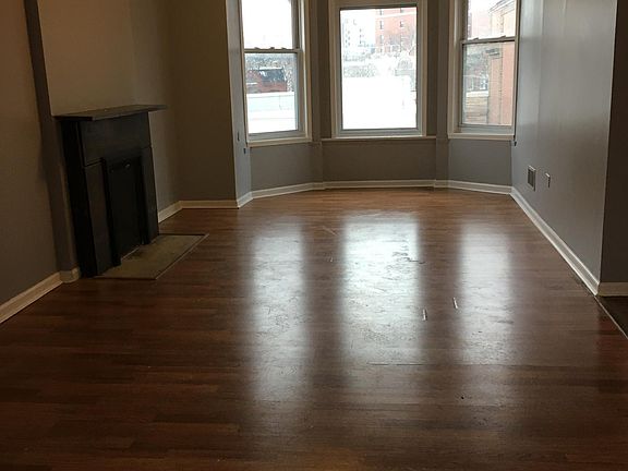 5th image of 2364 N Lincoln Ave #3