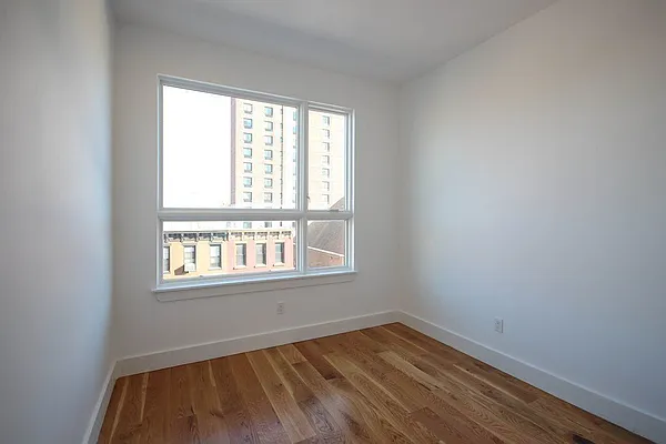 Rented by Nooklyn NYC LLC | media 21