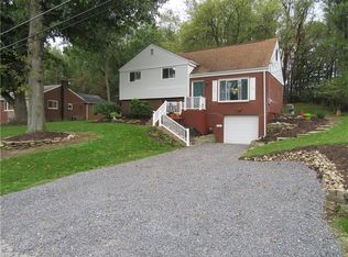 29 Seneca Rd, Pittsburgh, PA 15241