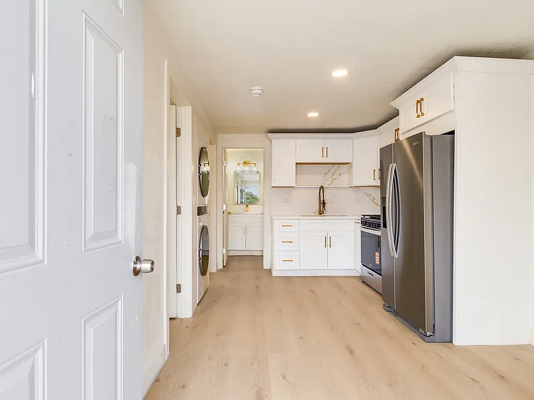 42601 Claudia St — Photo 17