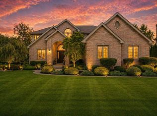 9917 Tanglewood Ct, Munster, IN 46321