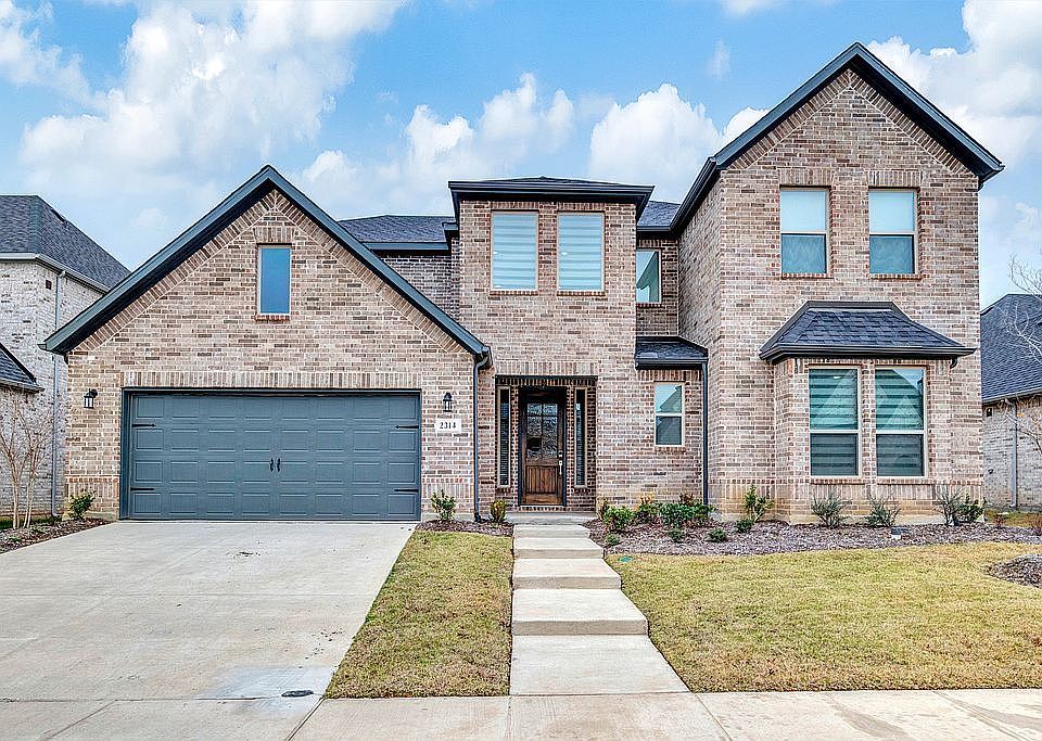 1st image of 2314 N Juniper Ln