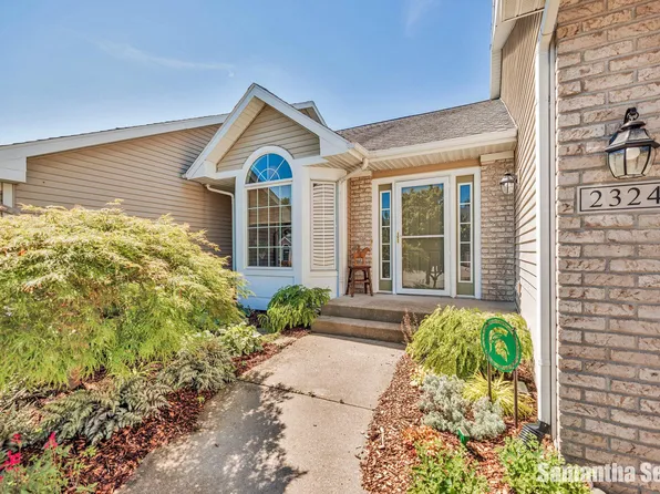 2324 Whimbrel Ct NE, Grand Rapids, MI 49505